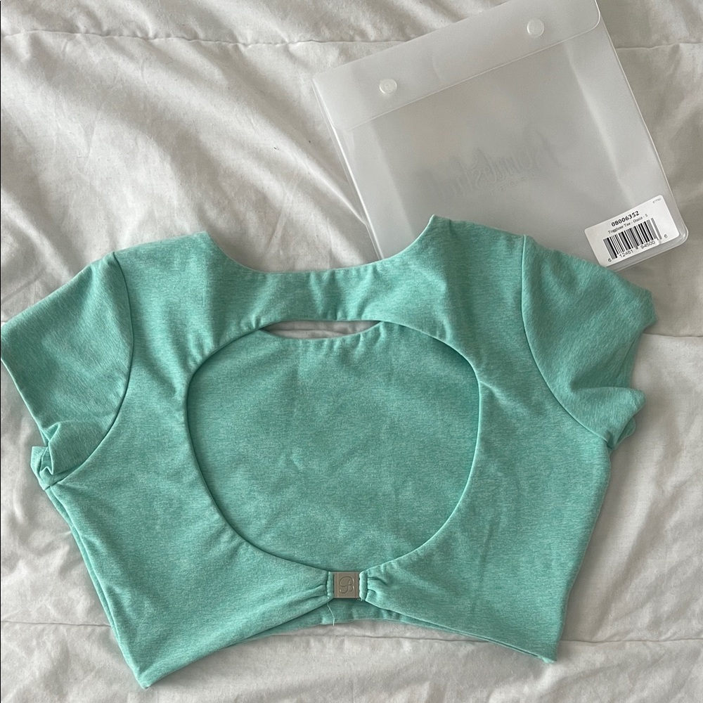 Bombshell Toggluxe Tee - color Oasis - Picture 2 of 5
